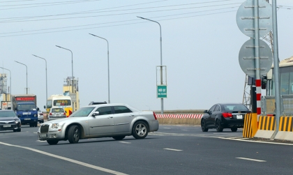 Mức phạt ô tô quay đầu không đúng quy định